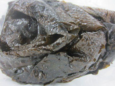 ���J��