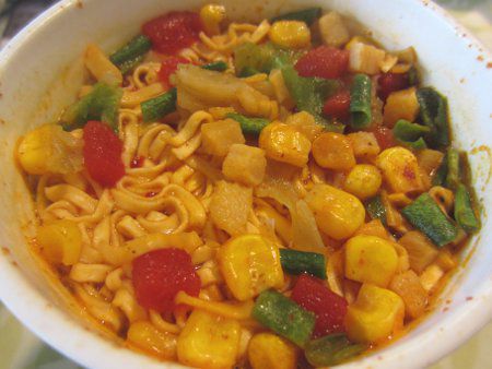�J�b�v�k�[�h���E�`���g�}�g��(cup noodle'Chili tomato'