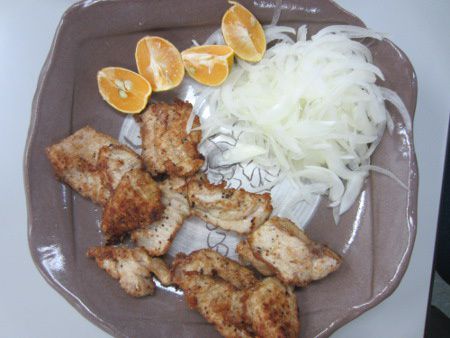 �T��