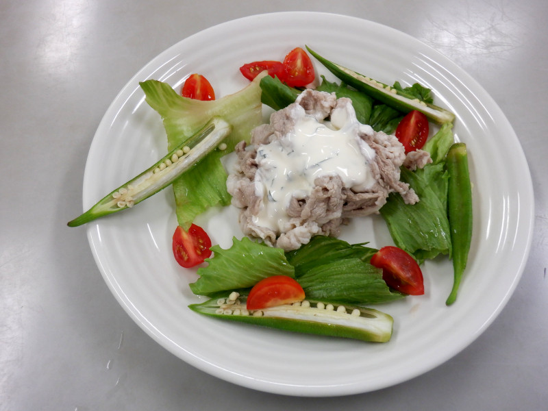 �؃V���u�T�^���[�O���g�\�[�X ( Ppork shabu salad with yogurt sauce 